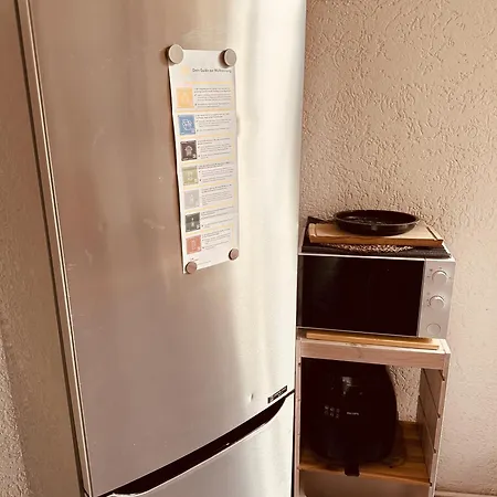 Artsy In Shared Flat - 5 Minutes From Schoenhauser Allee * Berlijn