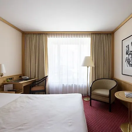 Living Grosser Kurfuerst 4* Berlin
