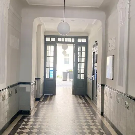 Art Nouveau Ap In Berlins Center 아파트 베를린