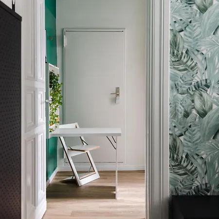 Apartment Exklusive Luxus-unterkunft In Mitte: 2 Apartments, 130m², Designer-moebel, Co2 Neutrale Reinigung