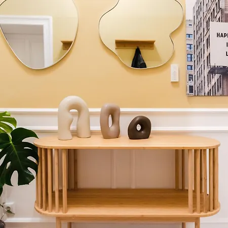 Apartment Exklusive Luxus-unterkunft In Mitte: 2 Apartments, 130m², Designer-moebel, Co2 Neutrale Reinigung *