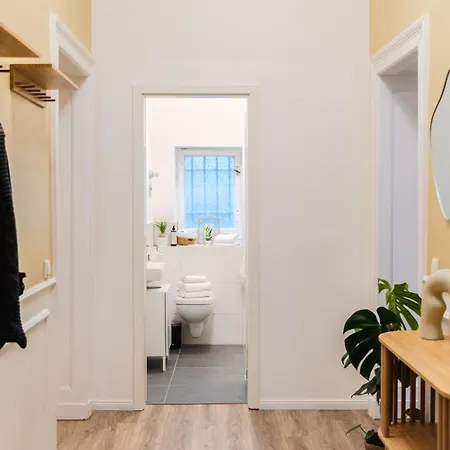 Apartment Exklusive Luxus-unterkunft In Mitte: 2 Apartments, 130m², Designer-moebel, Co2 Neutrale Reinigung Berlin