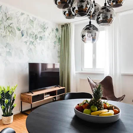 Apartamento Hybrid Work-play Retreat - 2br, 1b Kreuzberg Berlín