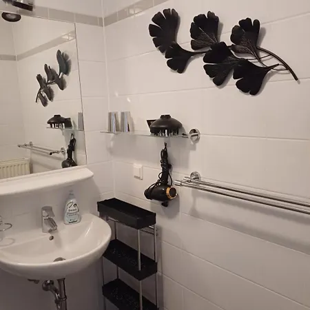 Business Apartment *