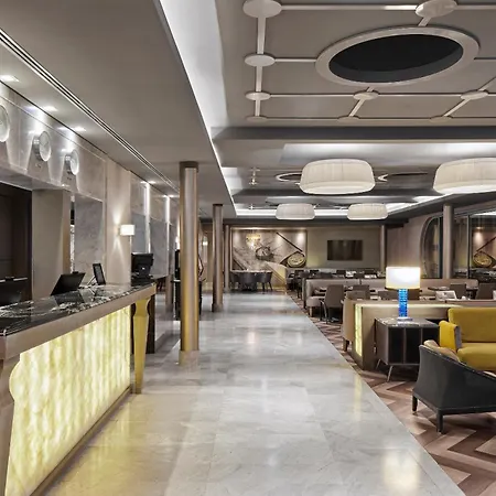 Titanic Comfort Mitte Hotel 3*
