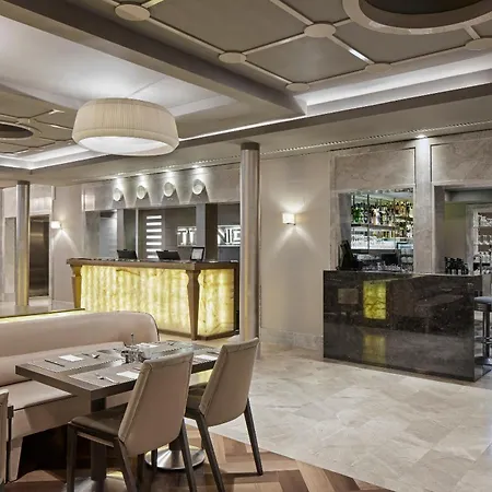 Titanic Comfort Mitte Hotel 3*