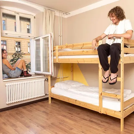 Eastseven Hostel *