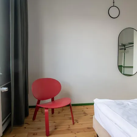 Flattering - Apartahotel