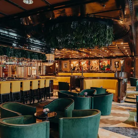 District Hotel 5*