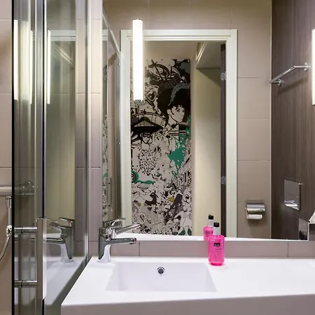 Hotel Moxy Ostbahnhof Berlin