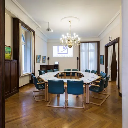 Hotel Europaeische Akademie 3*