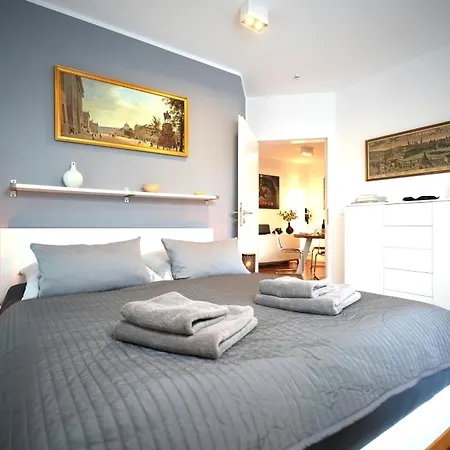 Apartment The Getaway / 80qm In Berlin's Historic Diplomatic Quarter *
