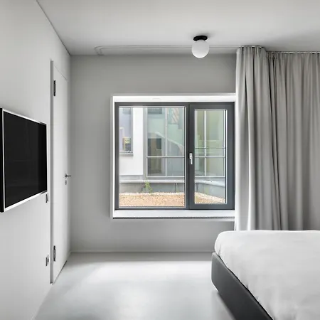 Numa Savi Berlin