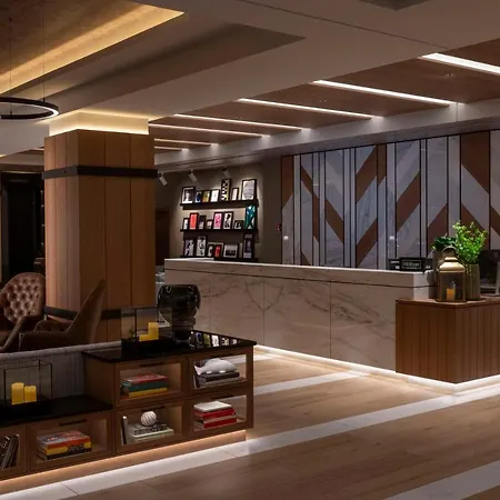 Doubletree By Hilton Ku'damm Hotel *