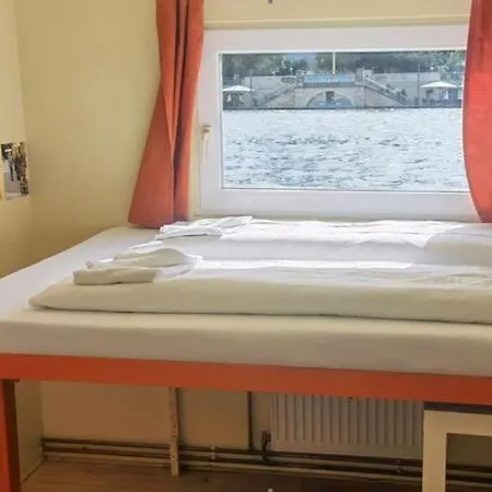 Shipotel-berlin Gmbh, Shipotel Eastern & Shipotel Western Берлин