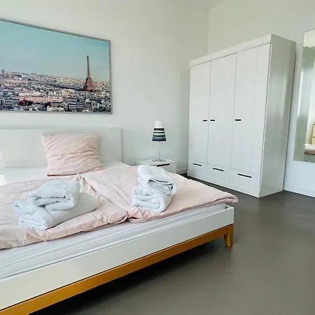 Skyview Studio At Kreuzberg-mitte Appartement *