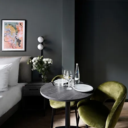 Numa Sketch Aparthotel 4*