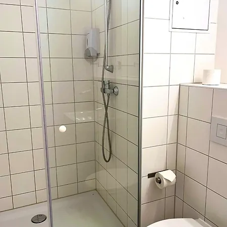 Mooeve Friedrichs * Berlín