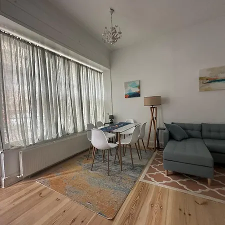 Apartment Rod 1 Cozy City