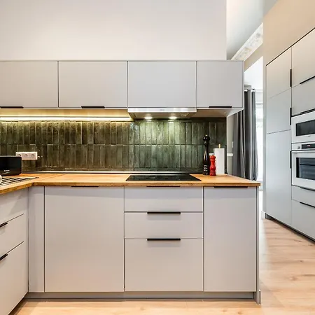 Luxurioese Design Apartments Mit Je 3 Schlafzimmern *
