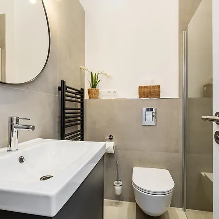 Luxurioese Design Apartments Mit Je 3 Schlafzimmern Apartamento Berlim
