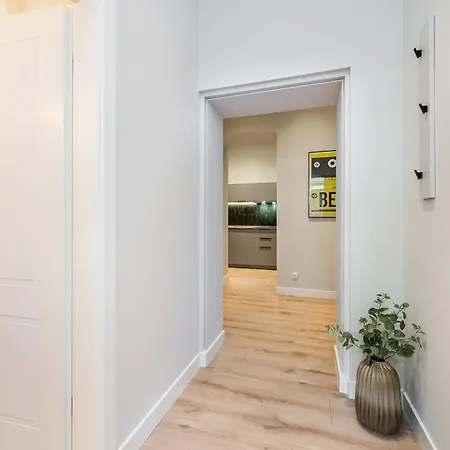 Luxurioese Design Apartments Mit Je 3 Schlafzimmern Apartamento Berlim