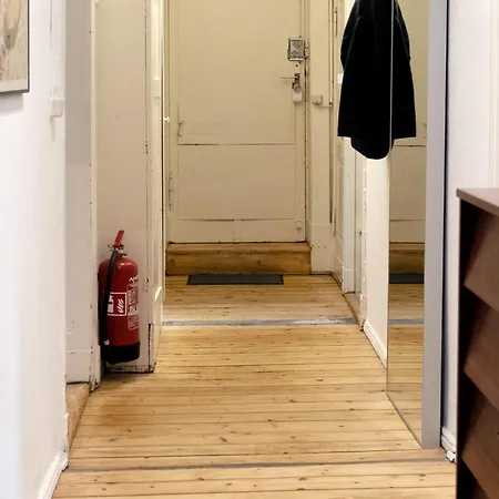 Cosy In Schillerkiez Berlin
