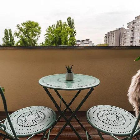 Apartamento Hybrid Work-play Retreat - 2br, 1b Kreuzberg *