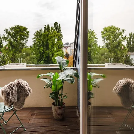 Hybrid Work-play Retreat - 2br, 1b Kreuzberg *