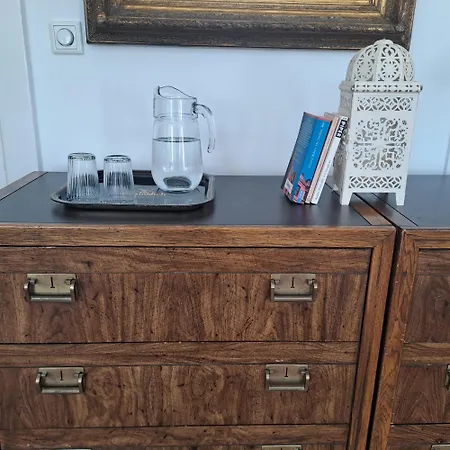 Δωμάτια σε οικογενειακή κατοικία Spacious In Tempelhof Park Area *