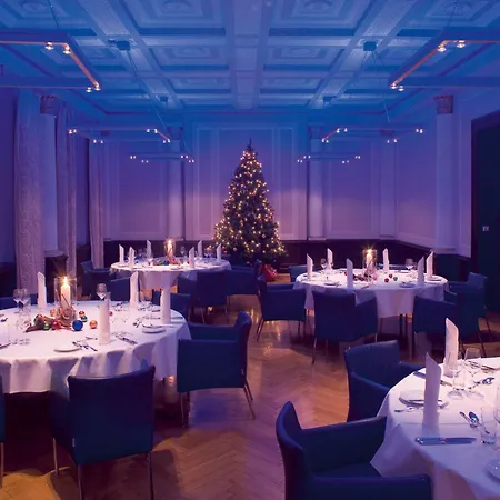 Отель Moevenpick Am Potsdamer Platz 4*