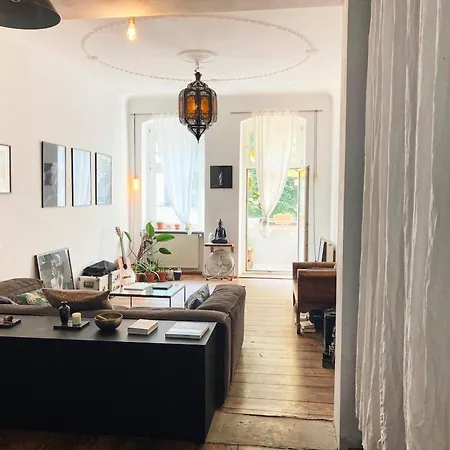Altbau Loft Neukoelln Apartment