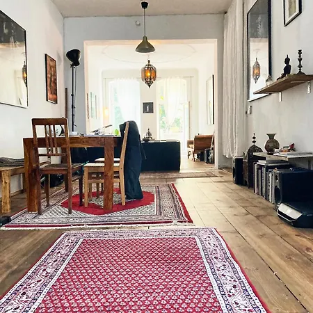 Apartment Altbau Loft Neukoelln *