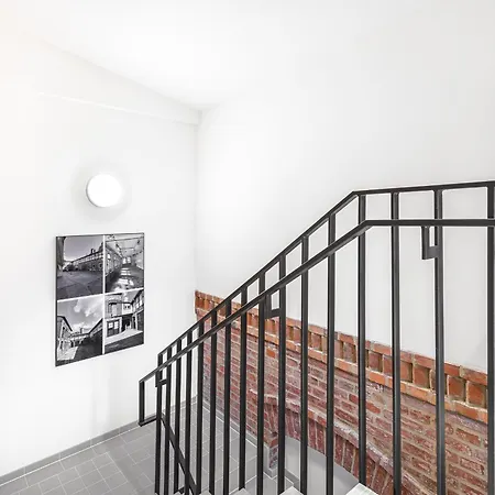 Mitte Loft Group & Family Friendly, 150M2, 2Brs, 2Bathrooms, Living & Dinning Room Up To 8 Sleeps Apartamento