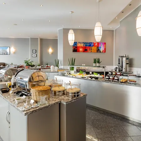 Garner - Checkpoint Charlie By Ihg Hotel 4*