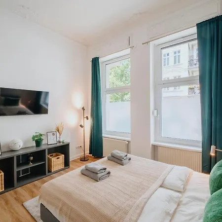 Homely - Center, Modern, Historical, Near Park * Berlin
