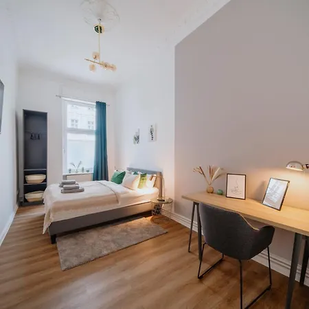 Apartment Homely - Center, Modern, Historical, Near Park *