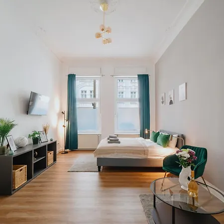Homely - Center, Modern, Historical, Near Park * Berlin