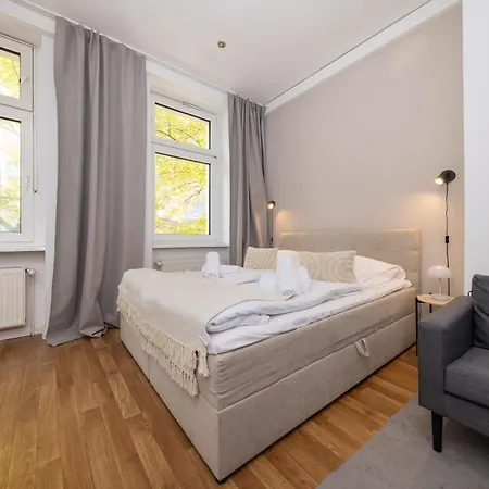 4 Grosse Kueche Balkon Am Maybachufer Apartment