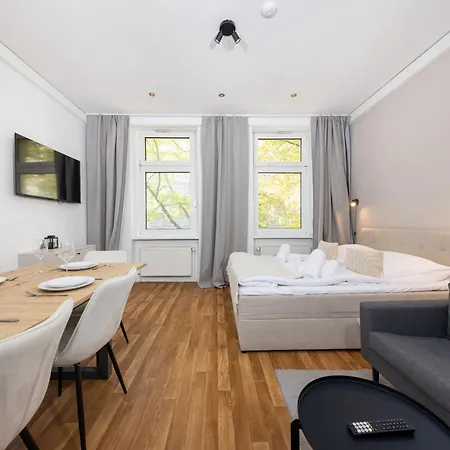 4 Grosse Kueche Balkon Am Maybachufer Apartment