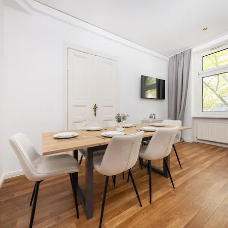 4 Grosse Kueche Balkon Am Maybachufer Apartment Berlin