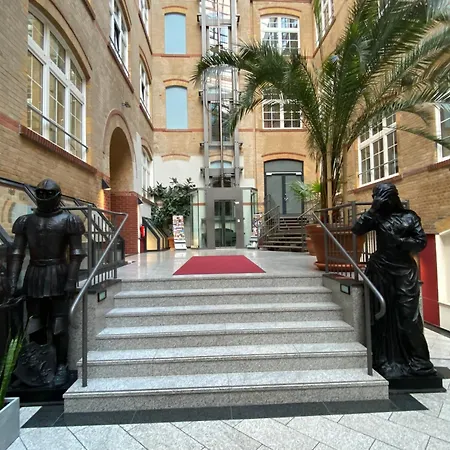 Singer109 Hostel, & Ostello *
