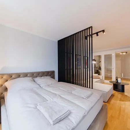 Luxurious 105m2 Penthouse In Prime Location 4 Bedroms & Balcony Apartamento Berlín