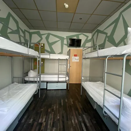 Singer109 Hostel, & Berlino
