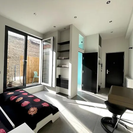 With A Bathroom And Private Entrance Door Apartment Berlin
