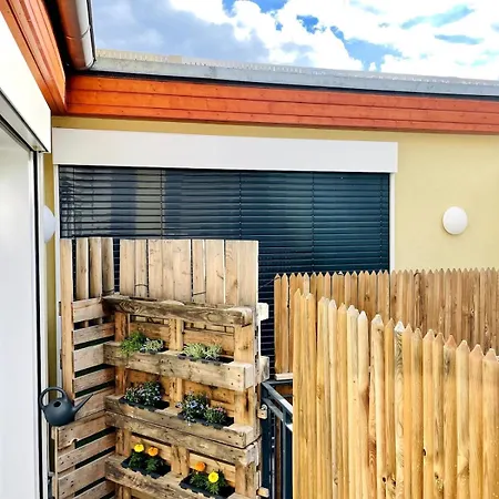 With A Bathroom And Private Entrance Door Apartment *
