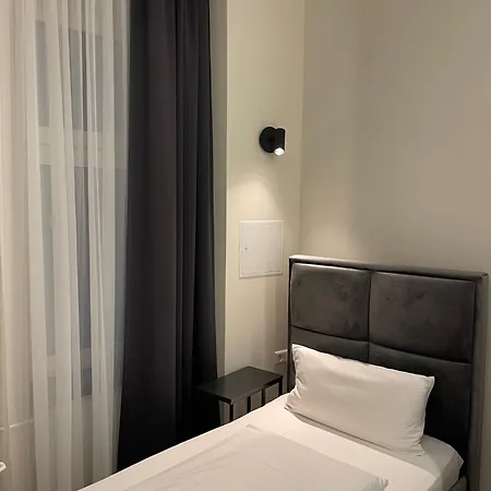 Hotel Blue Messe 3*