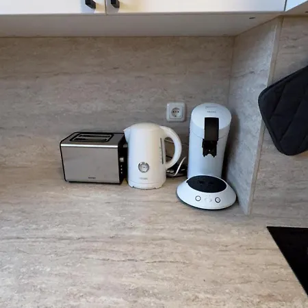 Modernes Ferienapartment In Berlin-neukoelln Apartmán