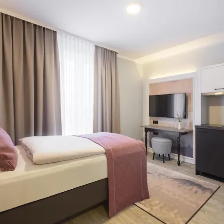 Hotel Garner - Wilmersdorf By Ihg 3*