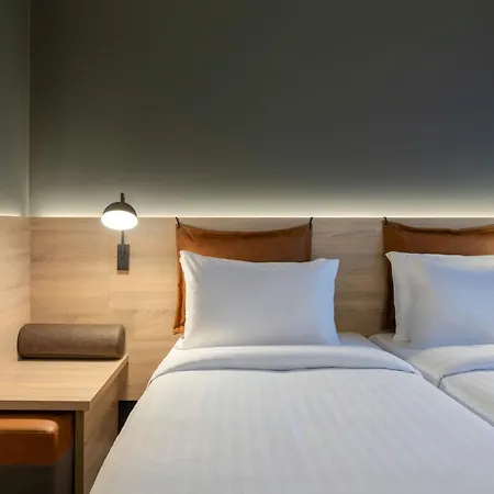 Moxy Ostbahnhof 4*